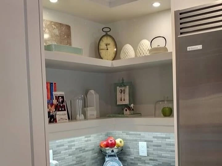 Traditional kitchen display shelves by LG Woodworking